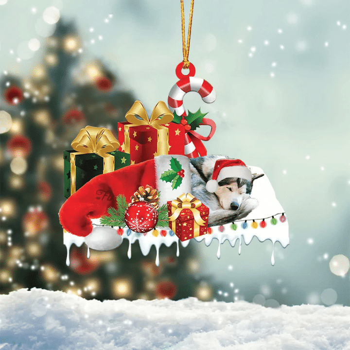 Alaskan Malamute Merry Christmas Hanging Ornament